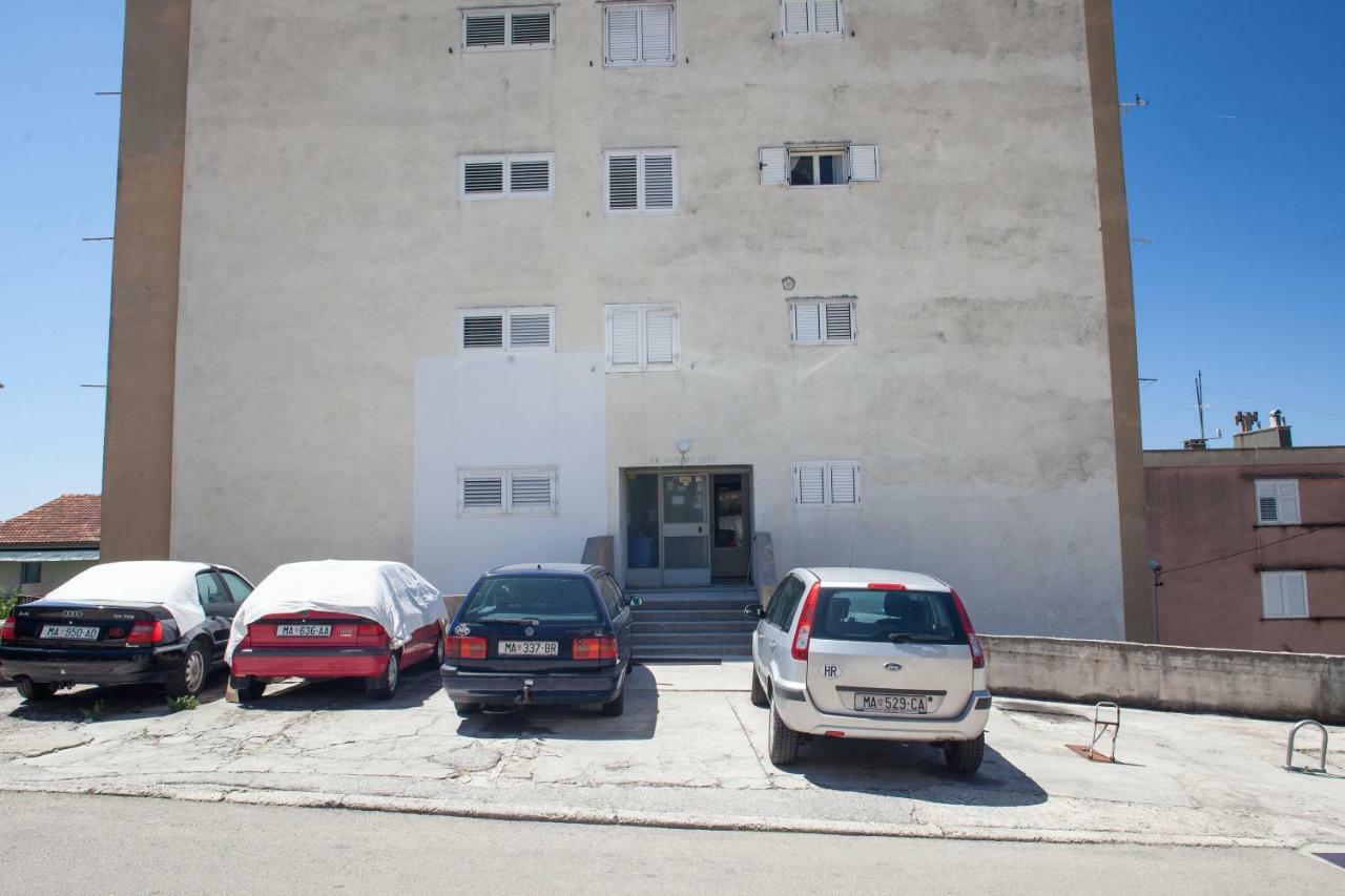 Apartment Dolores Makarska Ngoại thất bức ảnh