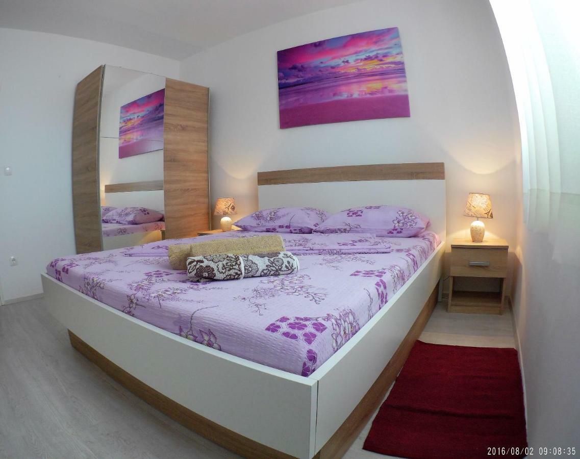Apartment Dolores Makarska Ngoại thất bức ảnh